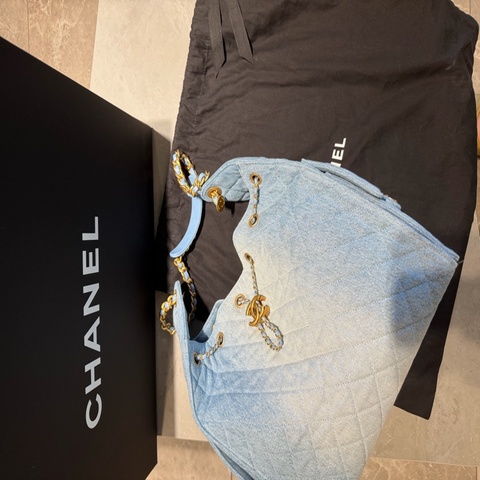 Chanel香奈兒25包限量牛仔Jennie經典包（中號）