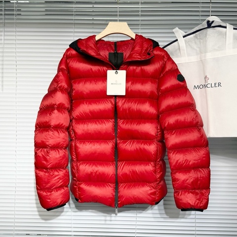 Moncler 盟可睞 輕薄羽絨服 連帽拼接 字母logo 袖標logo 白鵝絨