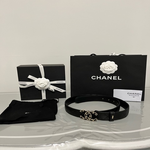 CHANEL 香奈兒《全新全配》黑色菱格皮穿鏈雙C Logo皮帶｜金扣｜85