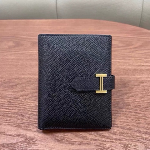 全新閒置🖤✨#愛馬仕 #bearn #黑金compact #短夾 #有塵袋