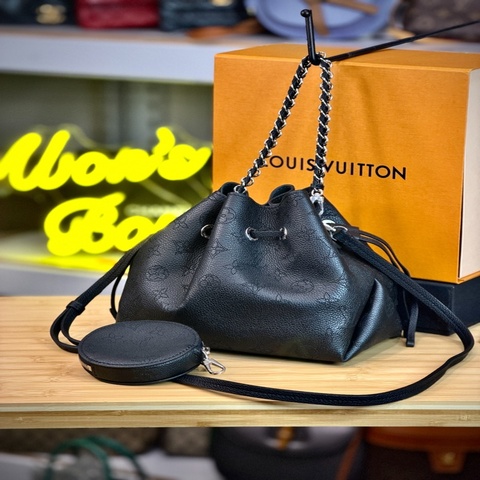上架中🔑Louis Vuitton Bella黑色水桶包 M57070/雷射洞紋