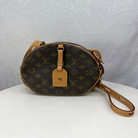 Louis Vuitton Ellipse women’s bag
