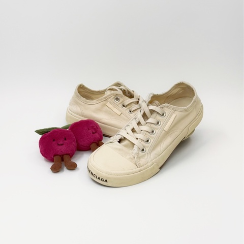 Balenciaga 米白色破壞低筒帆布鞋 |✨Wisher惟奢名品✨