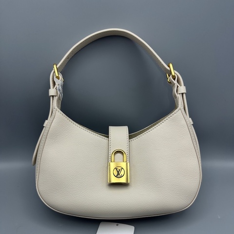 99新 LV鎖頭月牙包23cm × 13cm × 7cm23/24年法國原產 成色極好