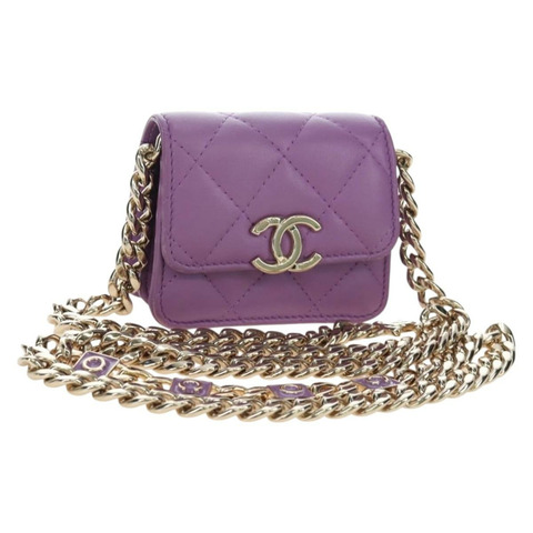 香奈兒 (CHANEL) 絎縫鏈條肩包，羊皮材質，紫色金色雙C標誌，貨號 195109M