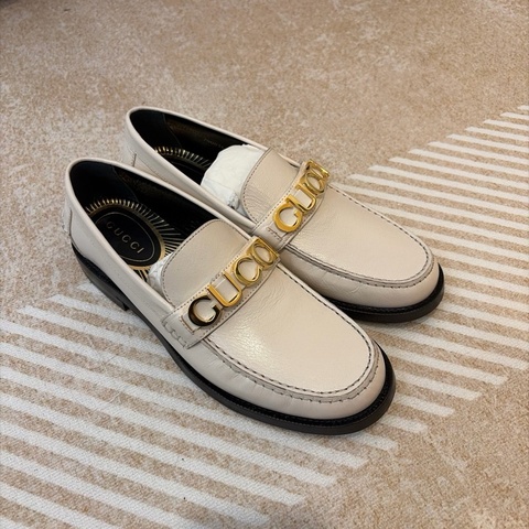 Gucci 奶白色金屬Logo 樂福鞋 女裝 40碼