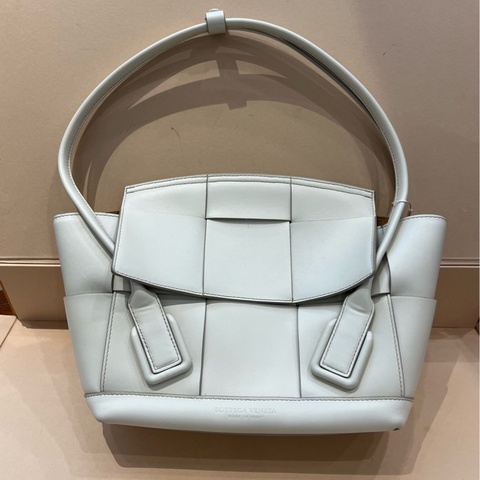 BV葆蝶家 Bottega Veneta Arco 33編織包 白色小牛皮