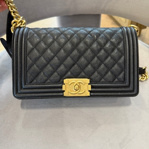 香奈兒/Chanel leboy黑金荔枝紋牛皮 中號 23開 尺寸25×8×14