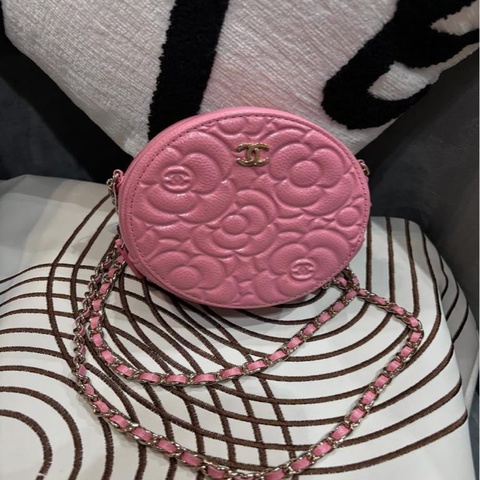 CHANEL ROUND BAG WITH CHAIN 山茶花荔枝牛皮圓餅
