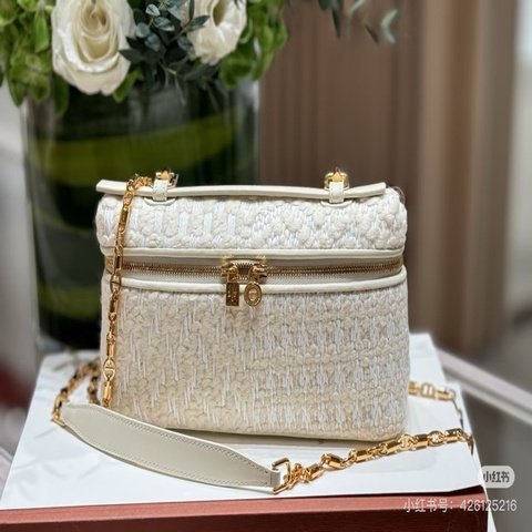 L19 Loro Piana 雙肩帶