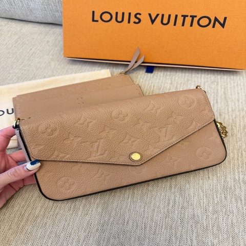 Louis Vuitton （三合一信封包/WOC） Félicie Pochette