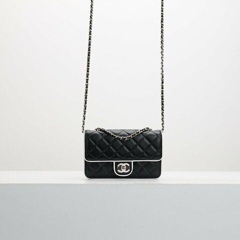 二手Chanel 熊貓琺瑯釦woc