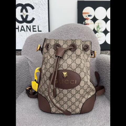 98♥️Gucci 三合一虎頭抽繩水桶包