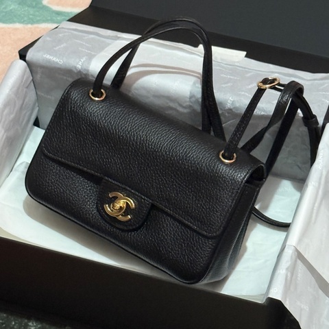 Chanel 26B 牛皮黑金迷你口蓋包 Mini Flap Bag