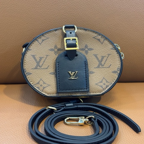 LV 路易威登mini圆饼 芯片款