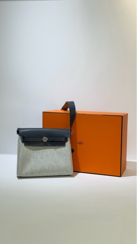 Hermès｜Herbag Zip 20 / mini Herbag
