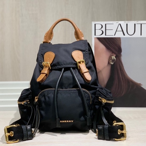 Burberry巴寶莉黑棕帆布小號雙肩包