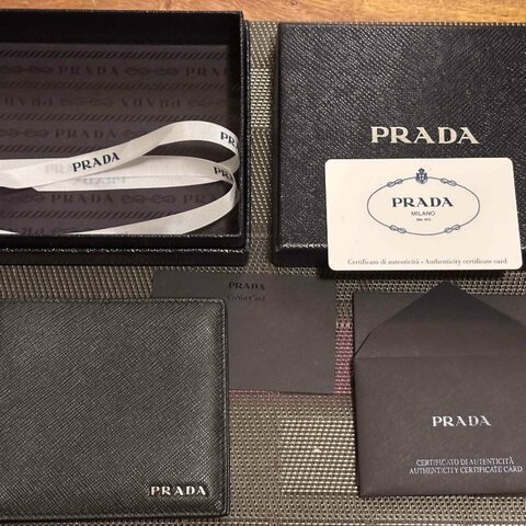 Prada 短夾