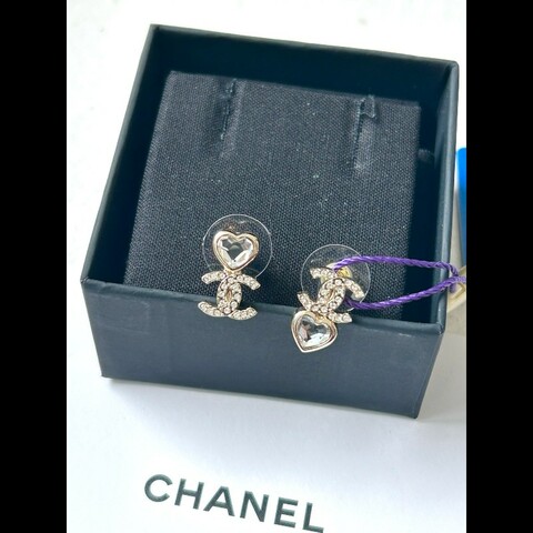 Chanel/香奈兒 雙C 不對稱愛心耳釘