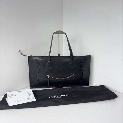 Celine 新款🫶🏻 Luggage FLAT CABAS 黑色金扣 笑臉包 牛皮 單肩手提包 99新 尺寸43*31