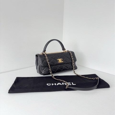 Chanel香奈兒🖤 Trendy CC Handle黑金郵差包💕 小號 98新 尺寸24*18*8