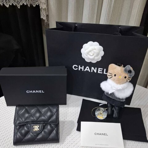 全新CHANEL Classic Flap 黑荔枝經典菱格紋短夾／三折短夾