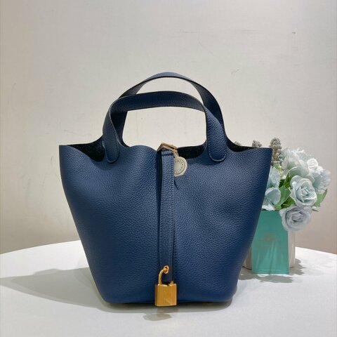 TW5006 Hermes Picotin 18 TC 73 Bleu Saphir x GHW