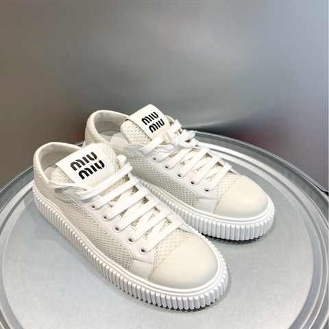 Miu Miu 白色网面厚底鞋