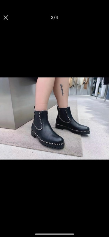 Alexander Wang 亚历山大王铆钉短靴