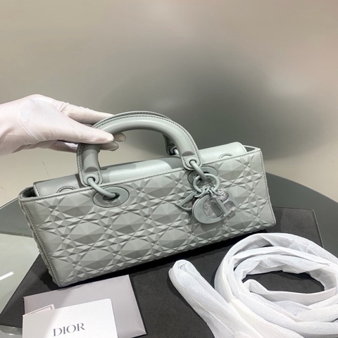 Dior迪奥 lady d-joy