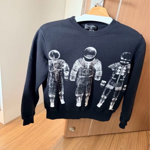 香奈兒Chanel黑色太空人衛衣，36碼