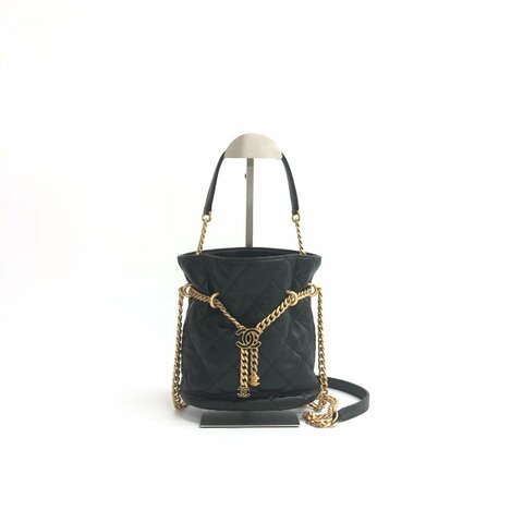 Chanel 黑金 pucket bag系列 琺瑯扣 水桶 晶片 肩背包