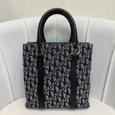 Dior 老花迷你托特包 XC762