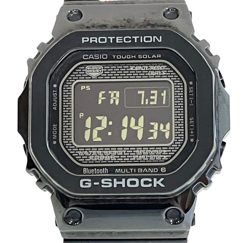 卡西歐 (Casio) 手錶，總重 151.2 克，不鏽鋼材質，太陽能電波校時，黑色錶盤，型號 GMW-B5000GD-1JF