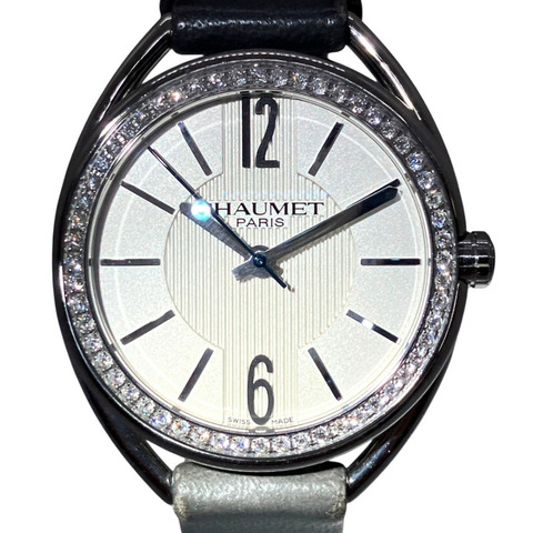 尚美 (Chaumet) Liens 系列腕錶，總重 27 克，不鏽鋼錶殼，真皮錶帶，鑲鑽，石英機芯，銀色錶盤，型號 W23211-01A