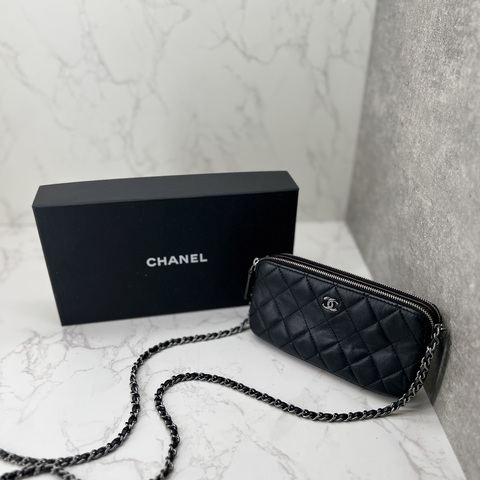 香緹國際精品 CHANEL 菱格羊皮 雙拉鍊 斜背包 保卡款 22開 1295