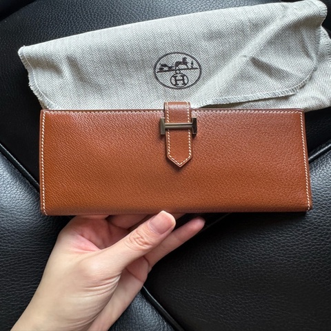 9成新 Hermès 愛馬仕 Béarn H 金棕色長夾 山羊皮｜經典金釦・附防塵袋