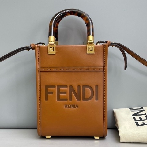 FENDI芬迪 Sunshine 琴譜托特斜挎包 尺寸 13*17