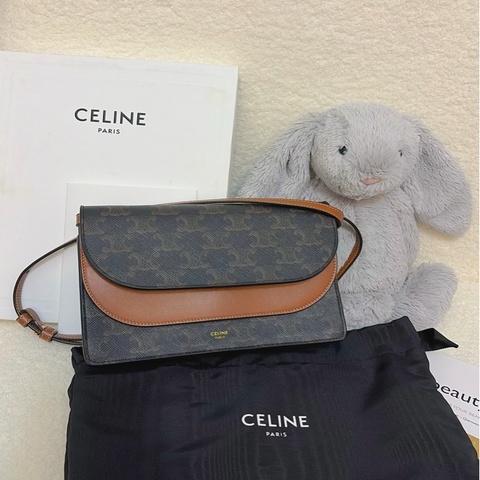 Celine老花信封包woc
