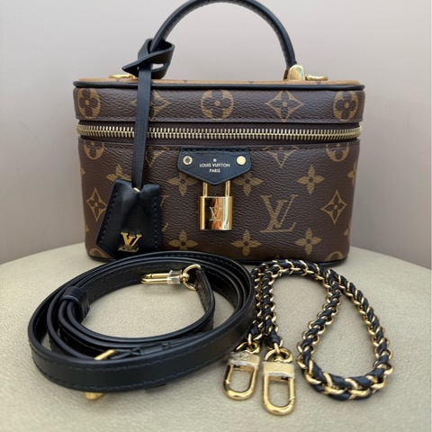 LV 路易威登 新款老花Vanity窄版化妝包
