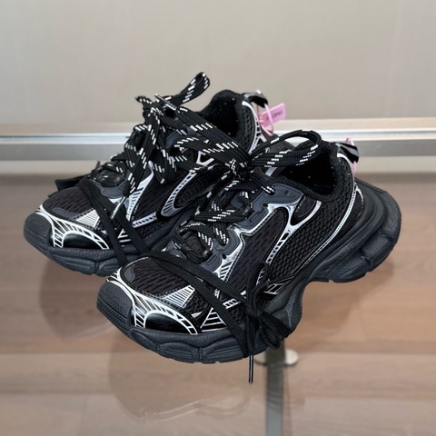 巴黎世家/Balenciaga 3XL 黑色做舊老爹鞋 尺碼/36