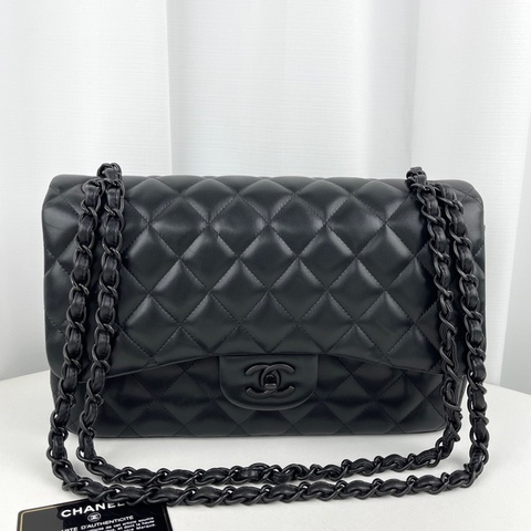 Chanel • 經典So Black 全黑羊皮Cf Jumbo #黑釦黑鏈🖤 #99🆕