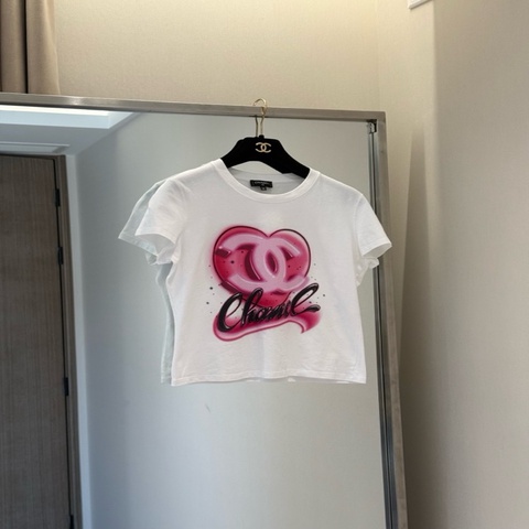 Chanel23N滑雪系列粉色爱心双C白色短袖frXs~~