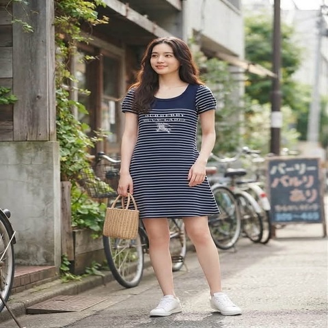 BURBERRY 藍標 橫條紋大戰馬字母洋裝