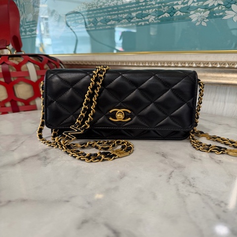 Chanel 黑羊皮菱格紋woc金釦下蓋chanel字樣鍊條斜背鍊包AP3925