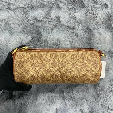 Coach 經典 SIGNATURE 老花圓桶包