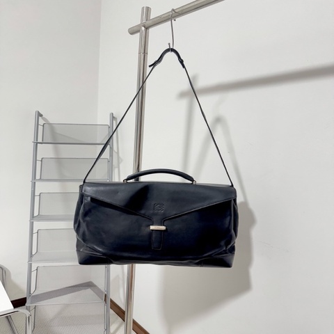 loewe羅意威 黑色牛皮手提單肩斜挎包
