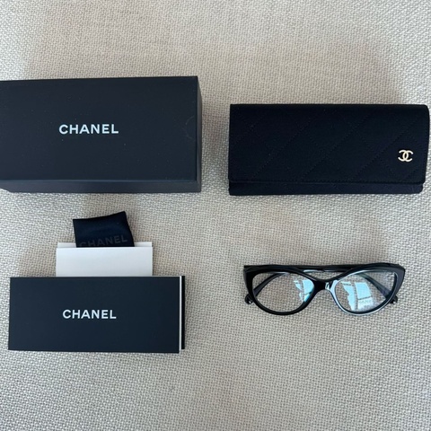 🌷全新代購！Chanel 香奈兒 貓眼愛心眼鏡 CH3464
