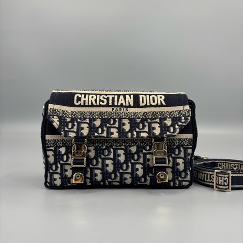 Dior 迪奧 Camp 老花刺繡翻蓋郵差包 尺寸23*16