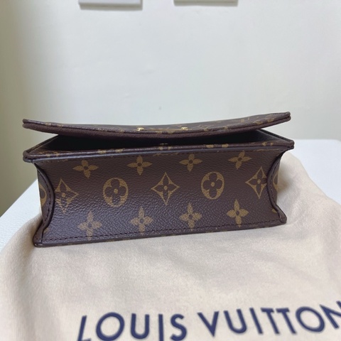 LV Lily 包